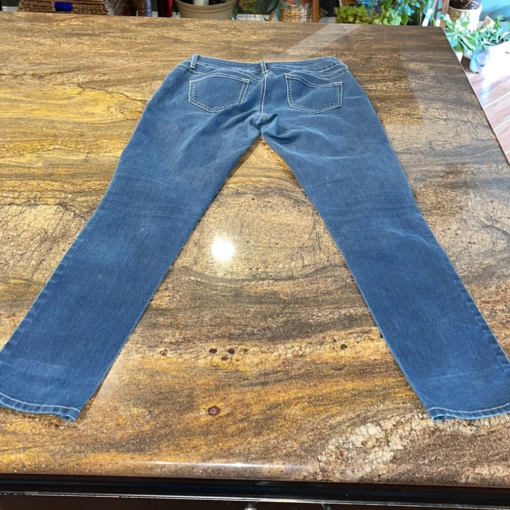 Maurices Denim stretch‎ dark blue jeans size S-Short